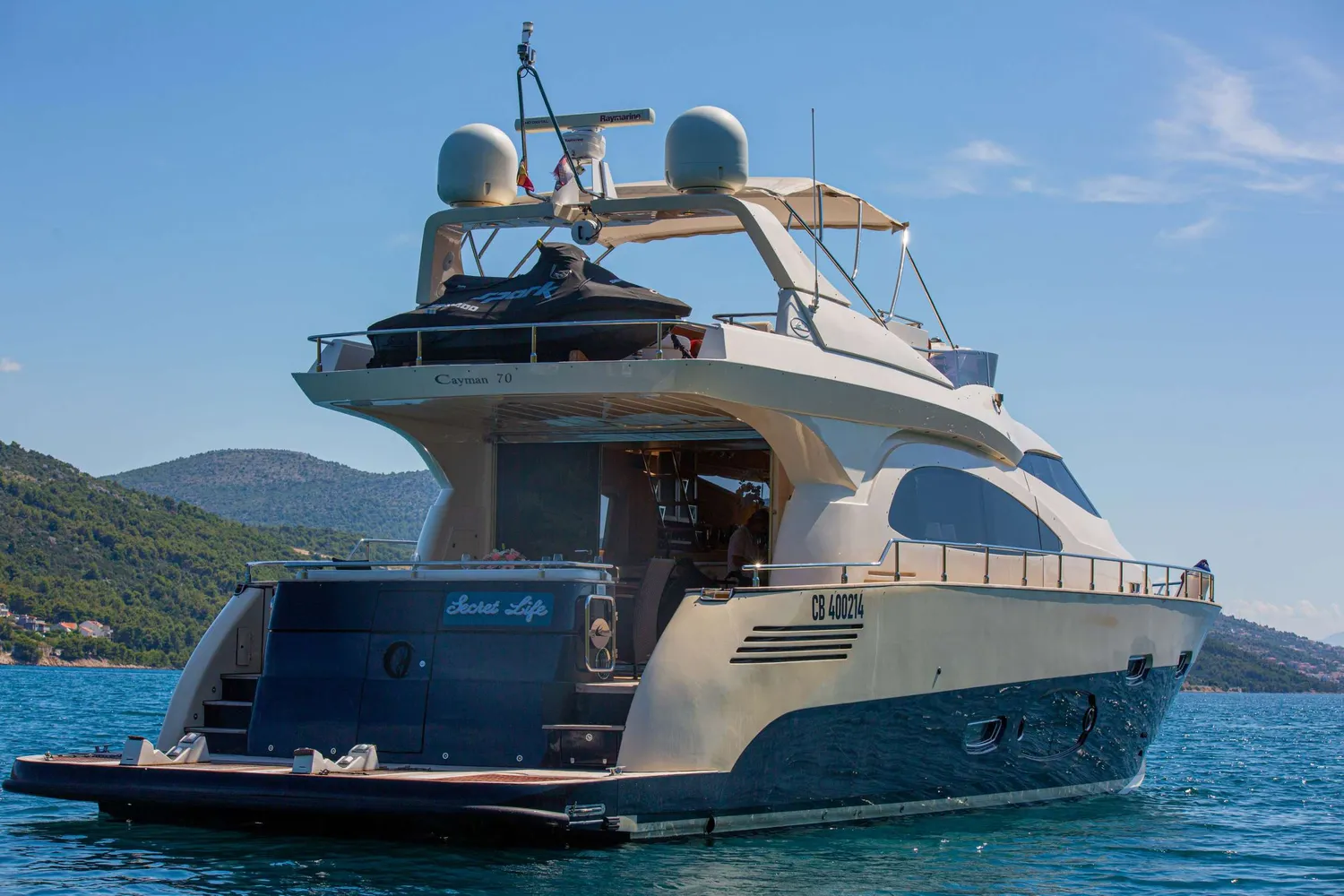 yacht-100378