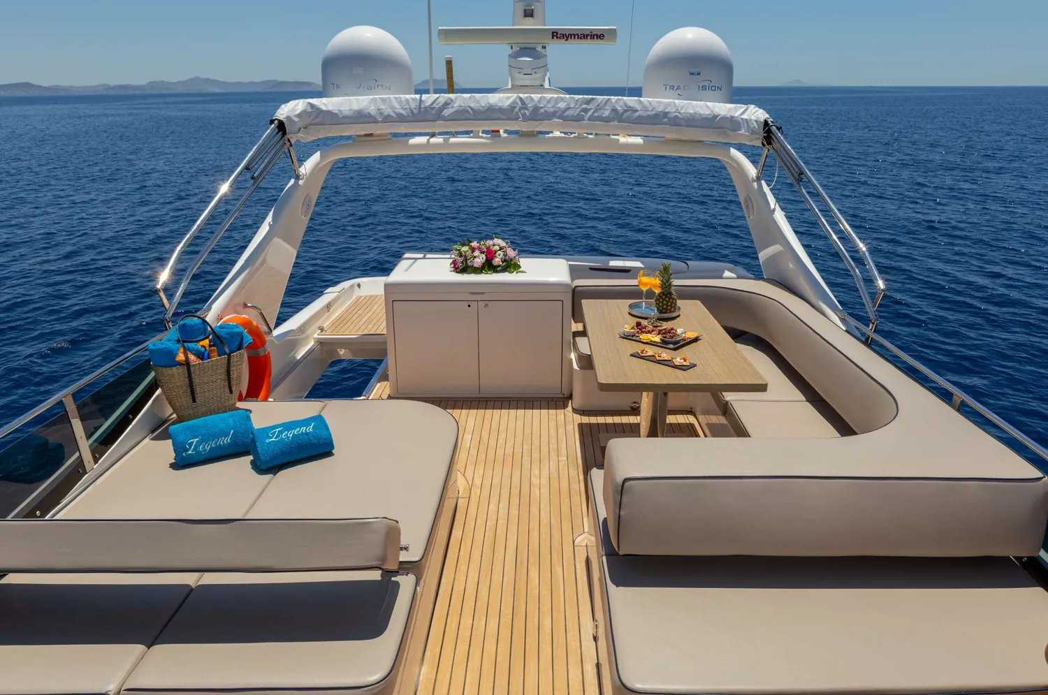 yacht-100438