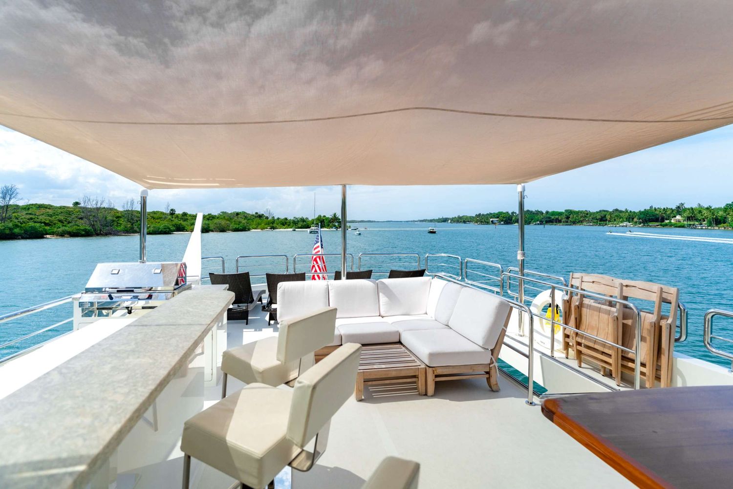 yacht-100474