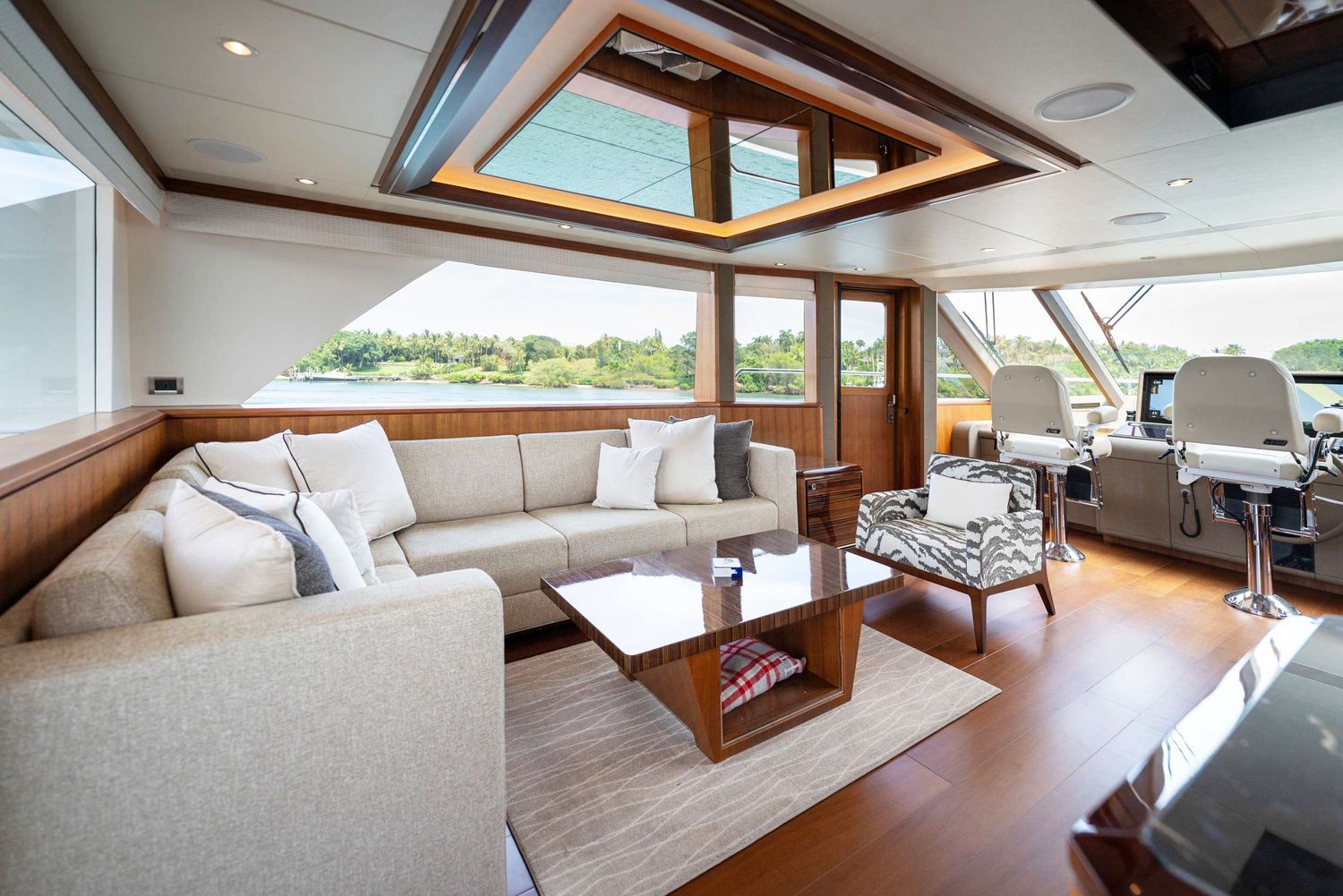 yacht-100476