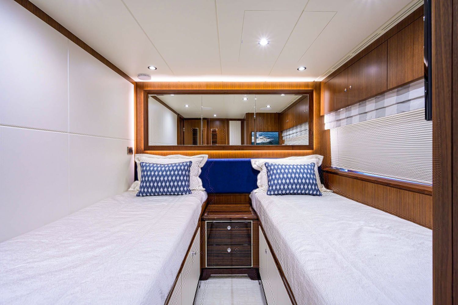 yacht-100478