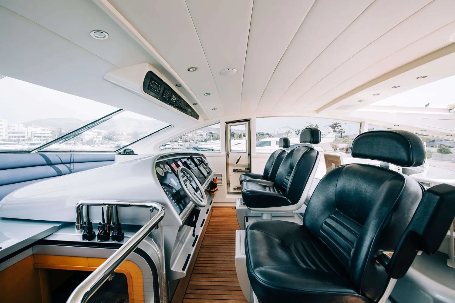 yacht-100514