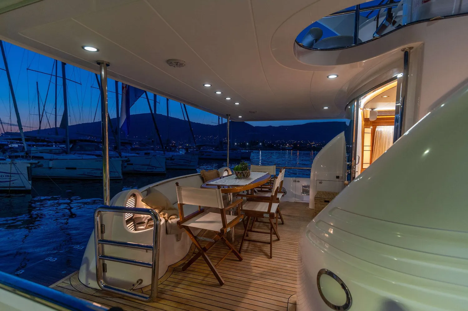 yacht-100687