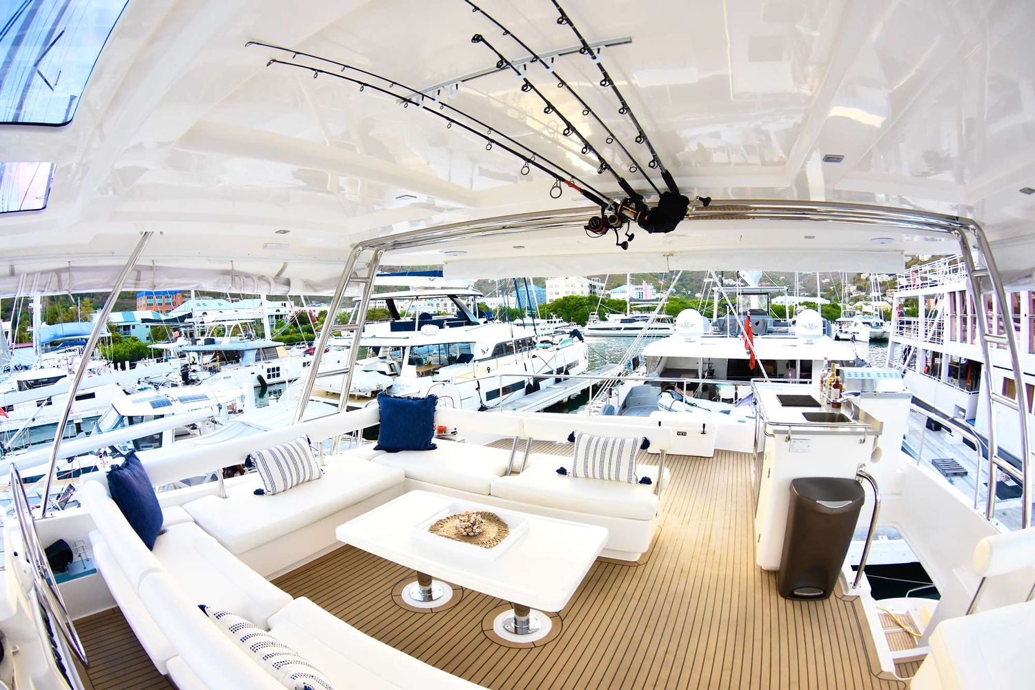 yacht-100757
