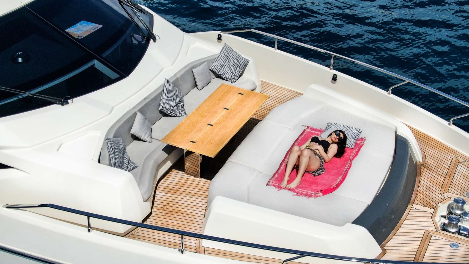 yacht-100800