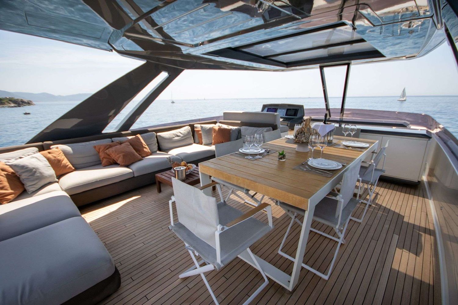 yacht-100801