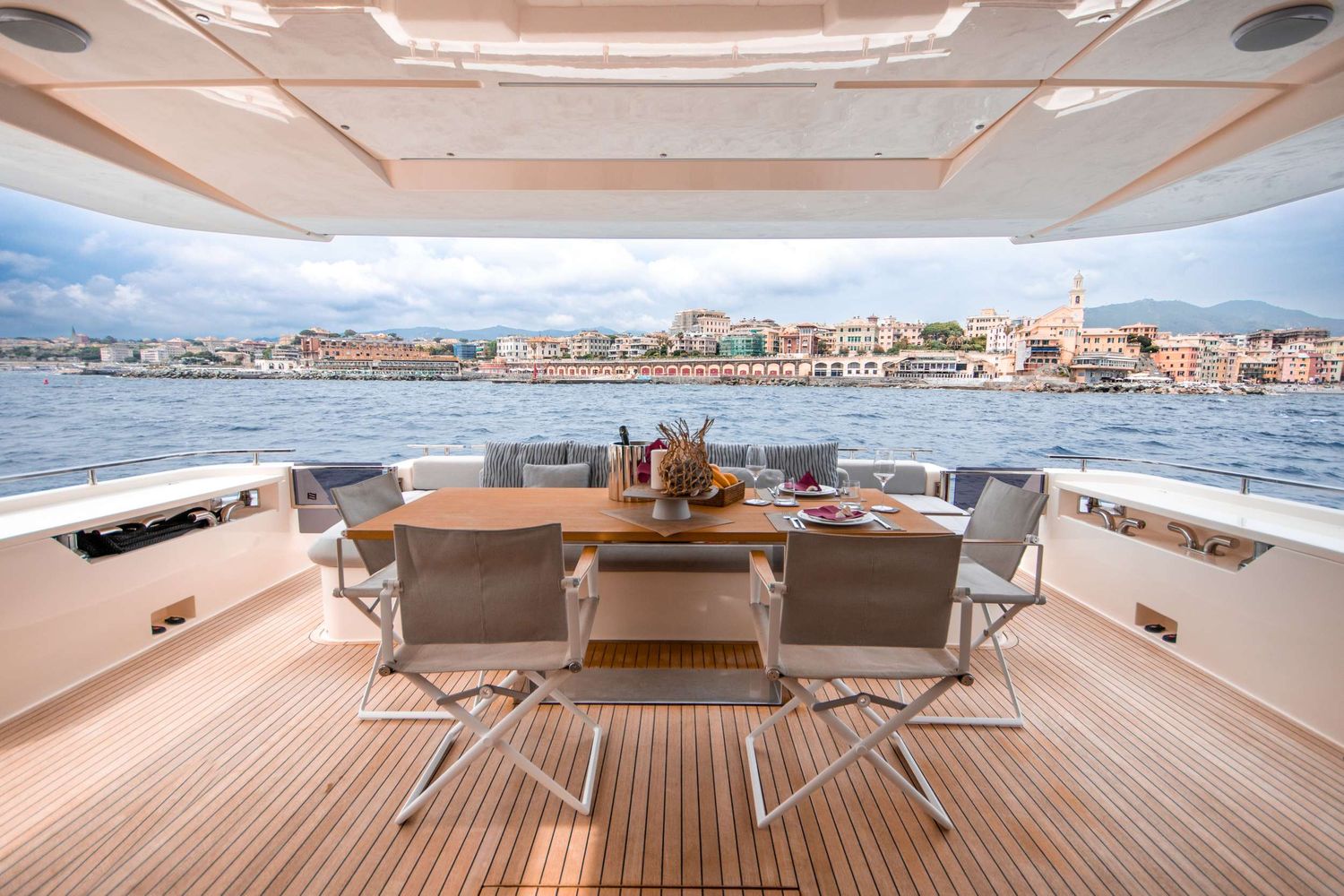 yacht-100796