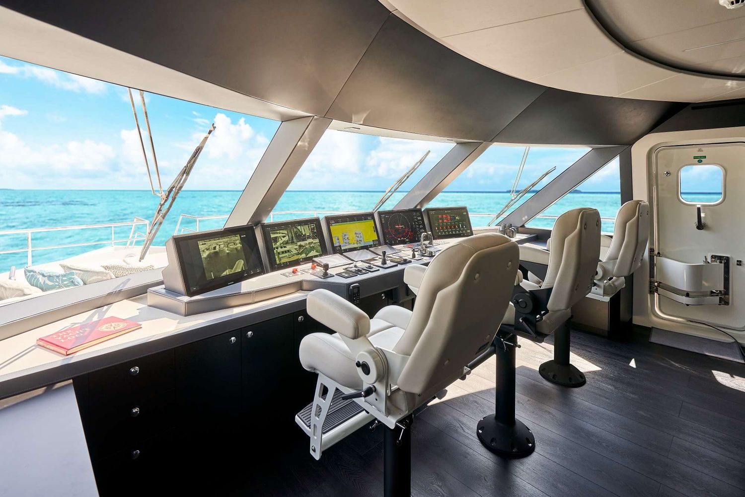yacht-102584