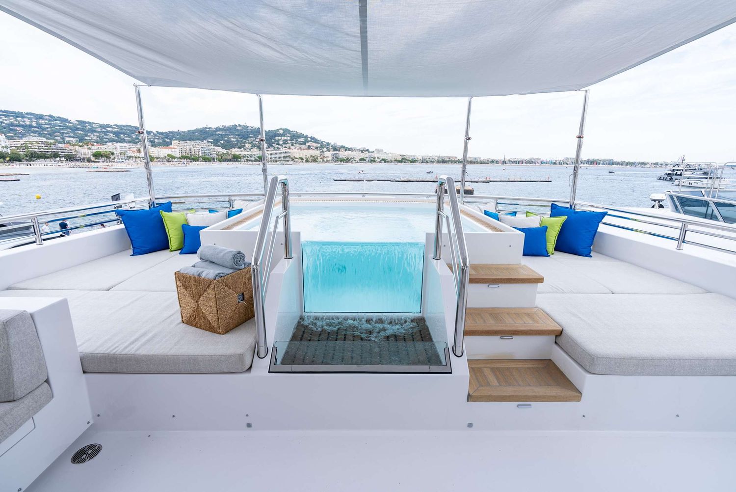 yacht-102577