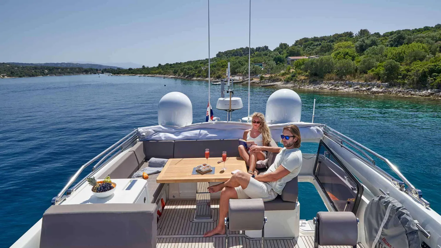 yacht-103023