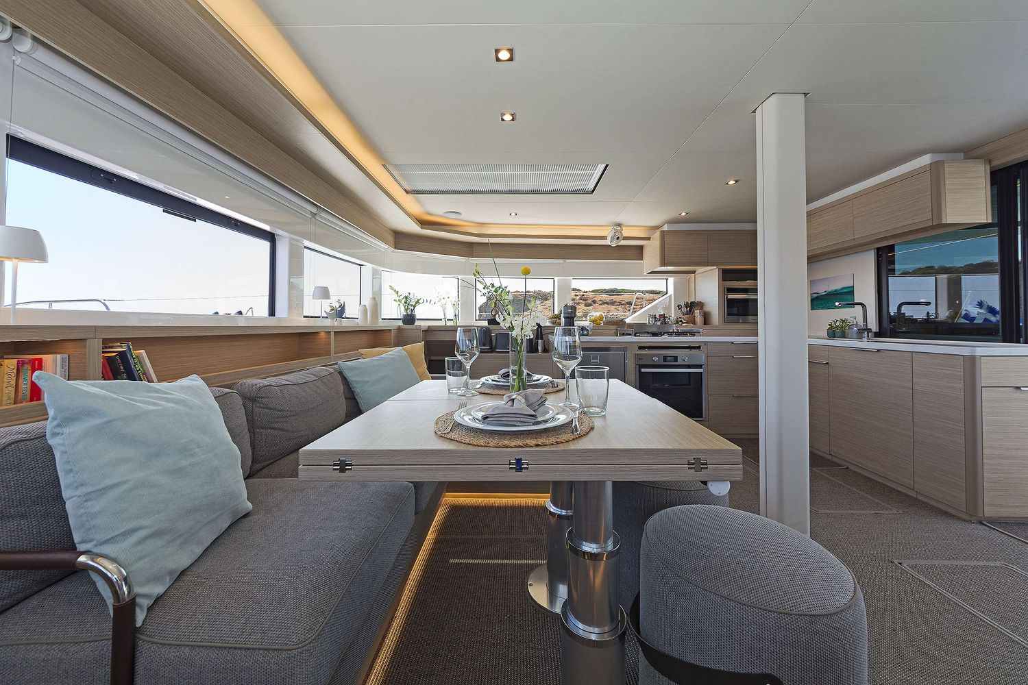 yacht-416019