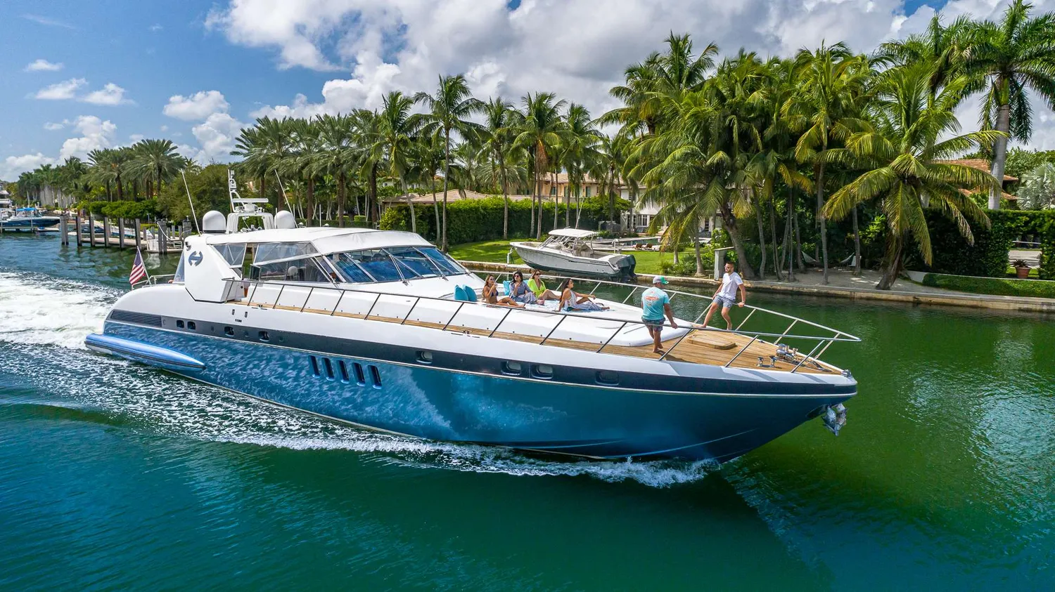 yacht-104105