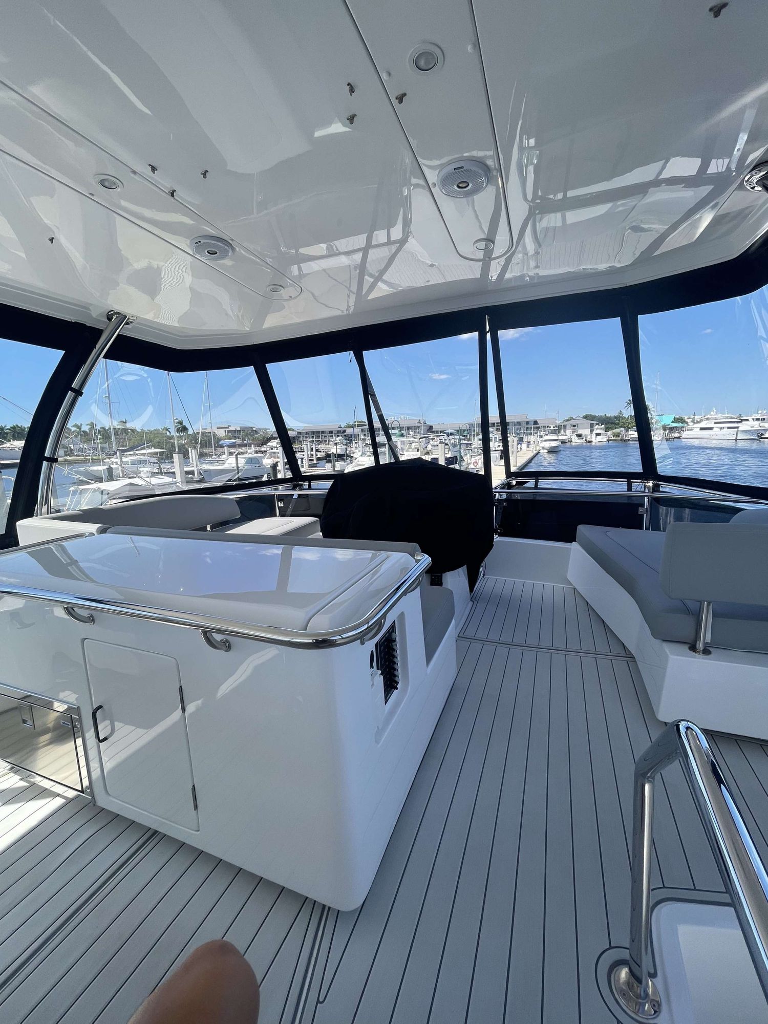 yacht-104199