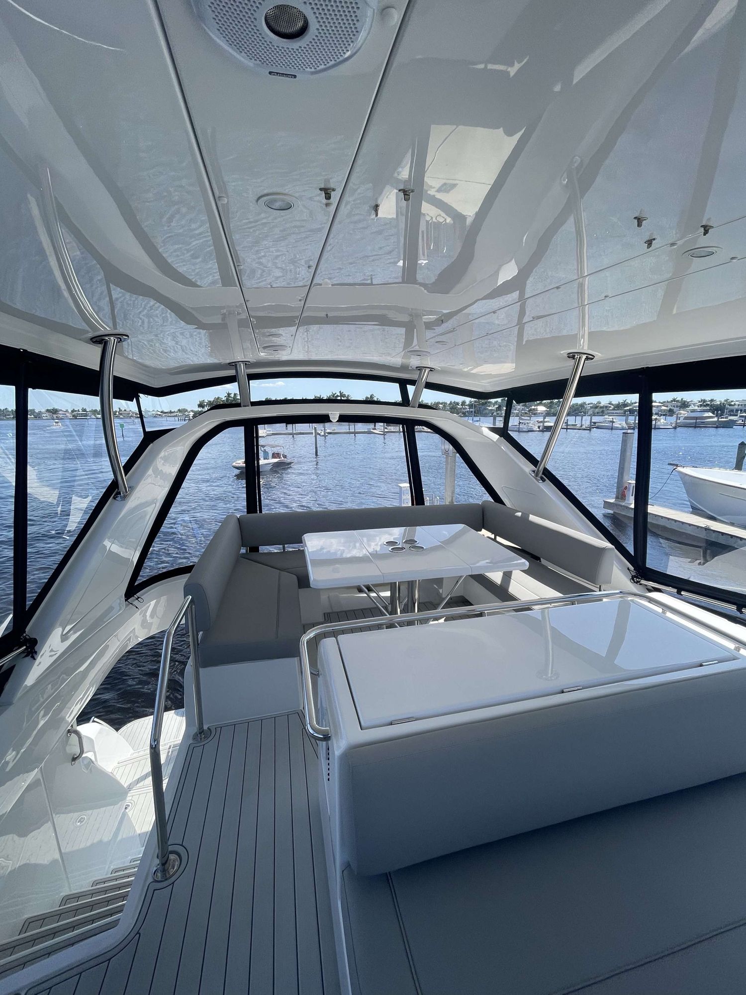 yacht-104200