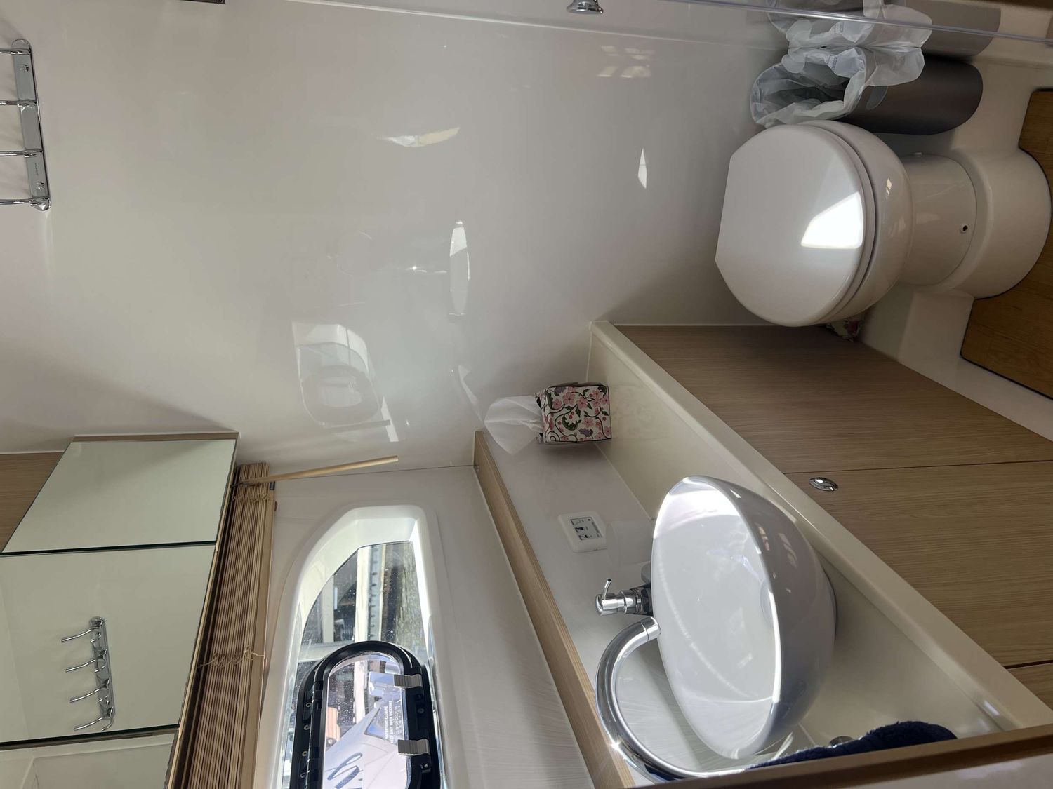 yacht-104205