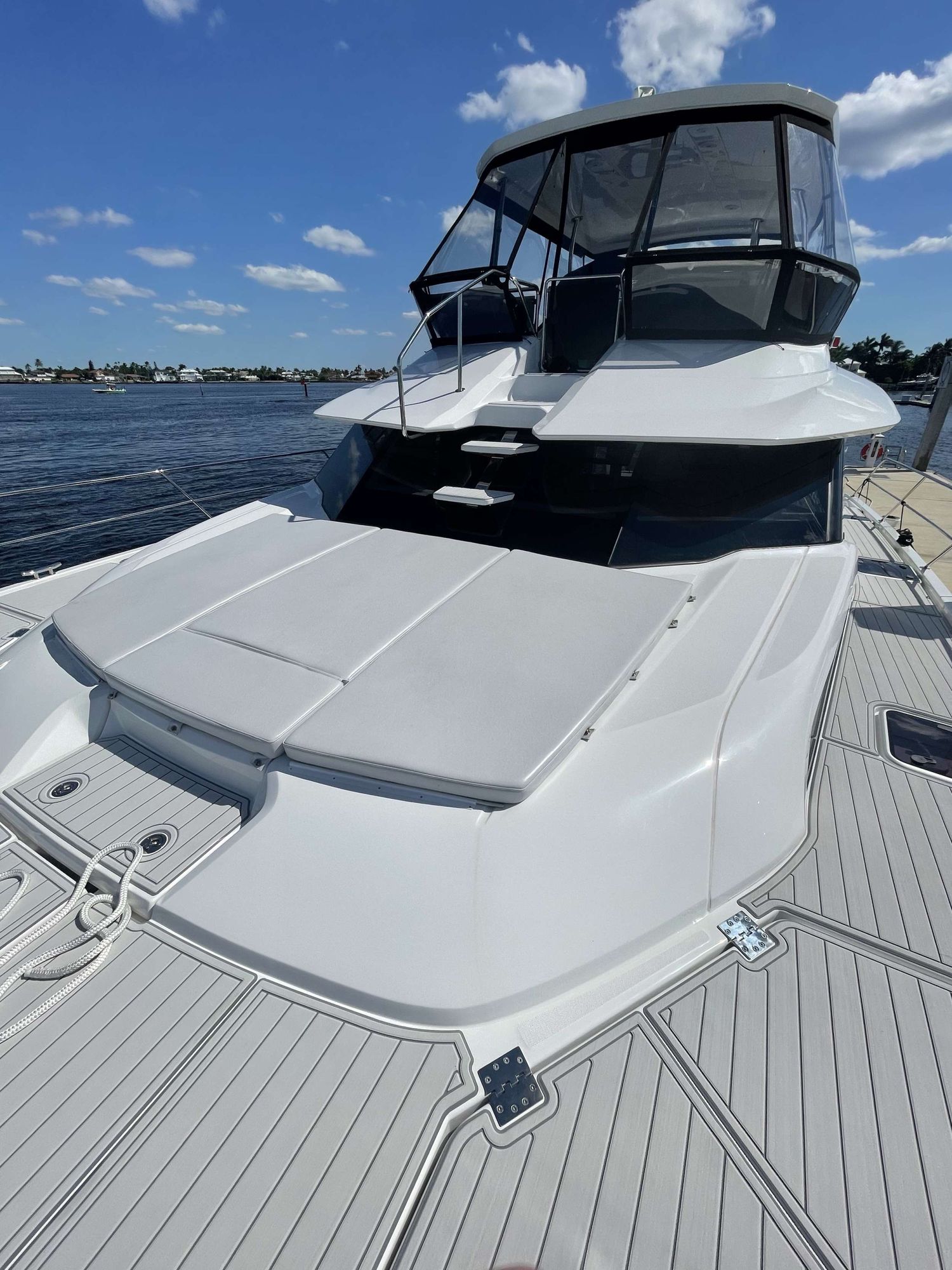 yacht-104193