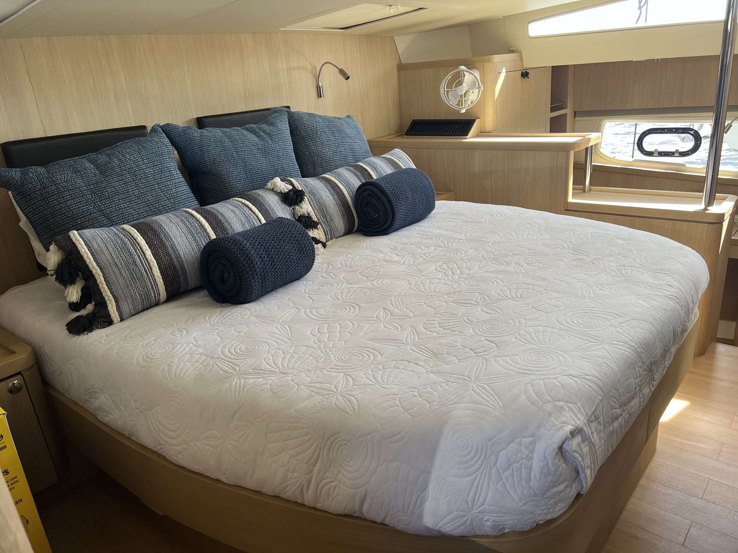 yacht-104195