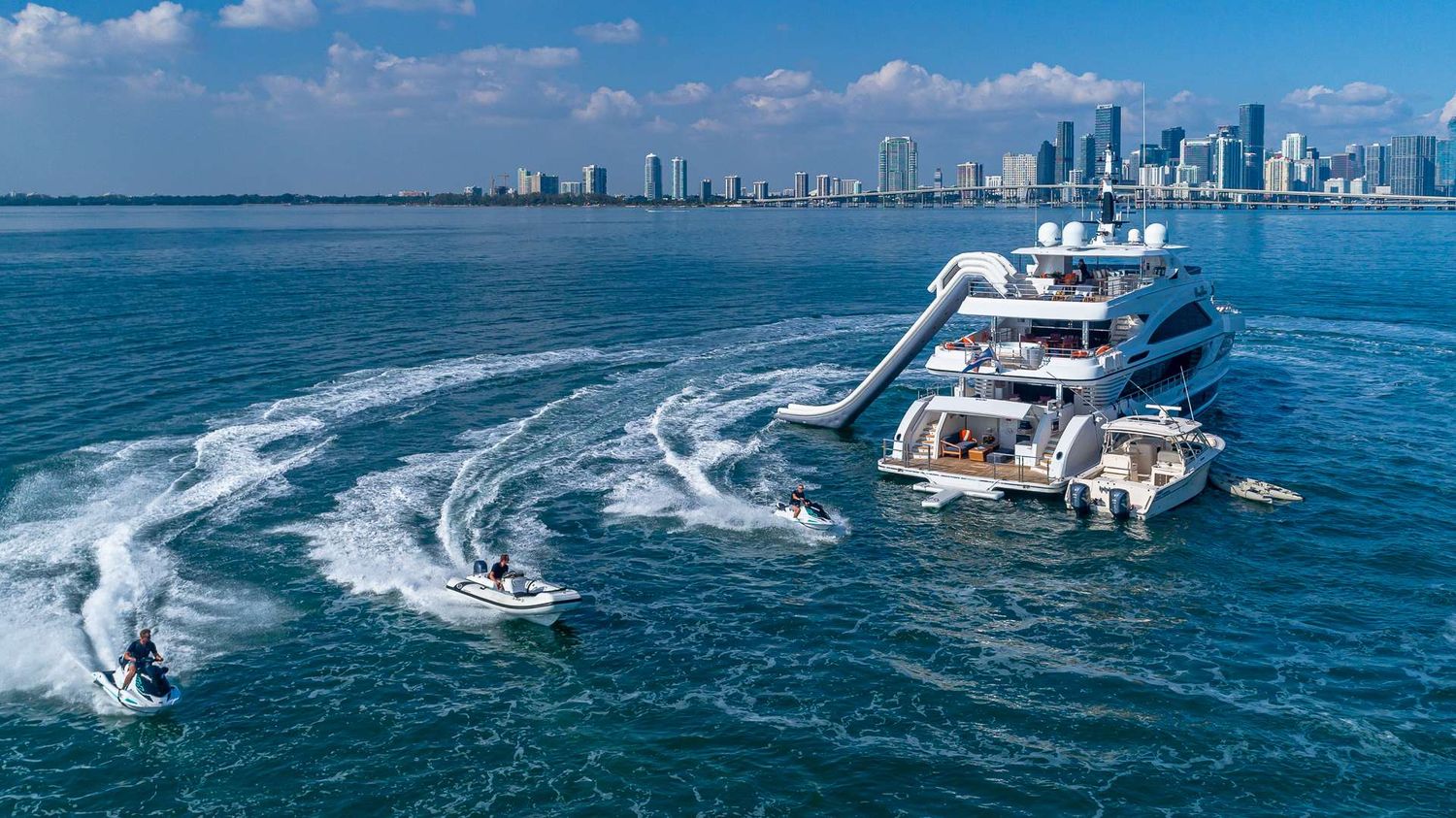 yacht-104250