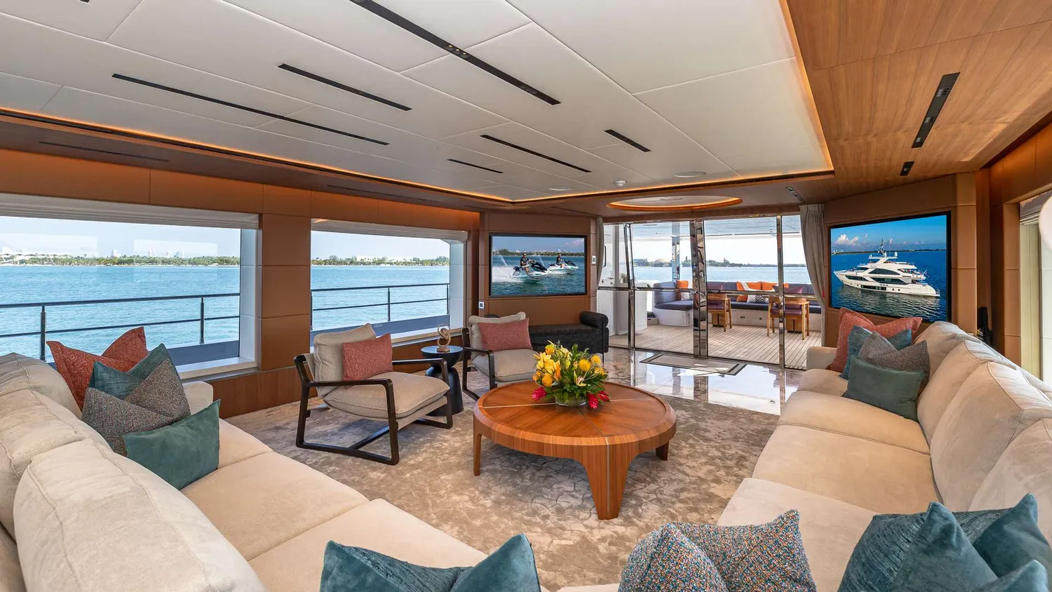 yacht-104235