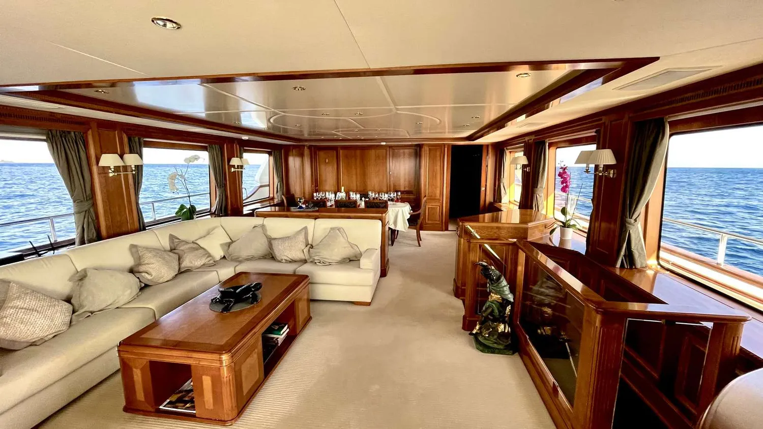 yacht-104795