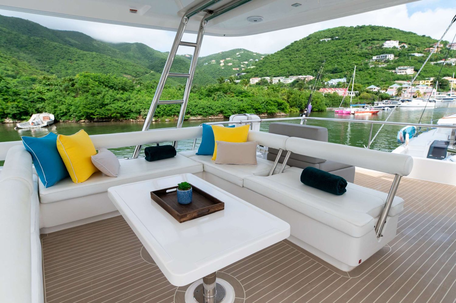 yacht-104877