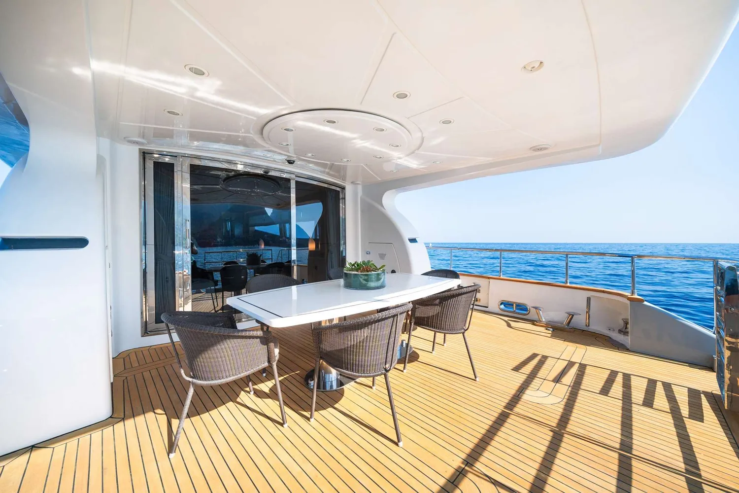 yacht-44985