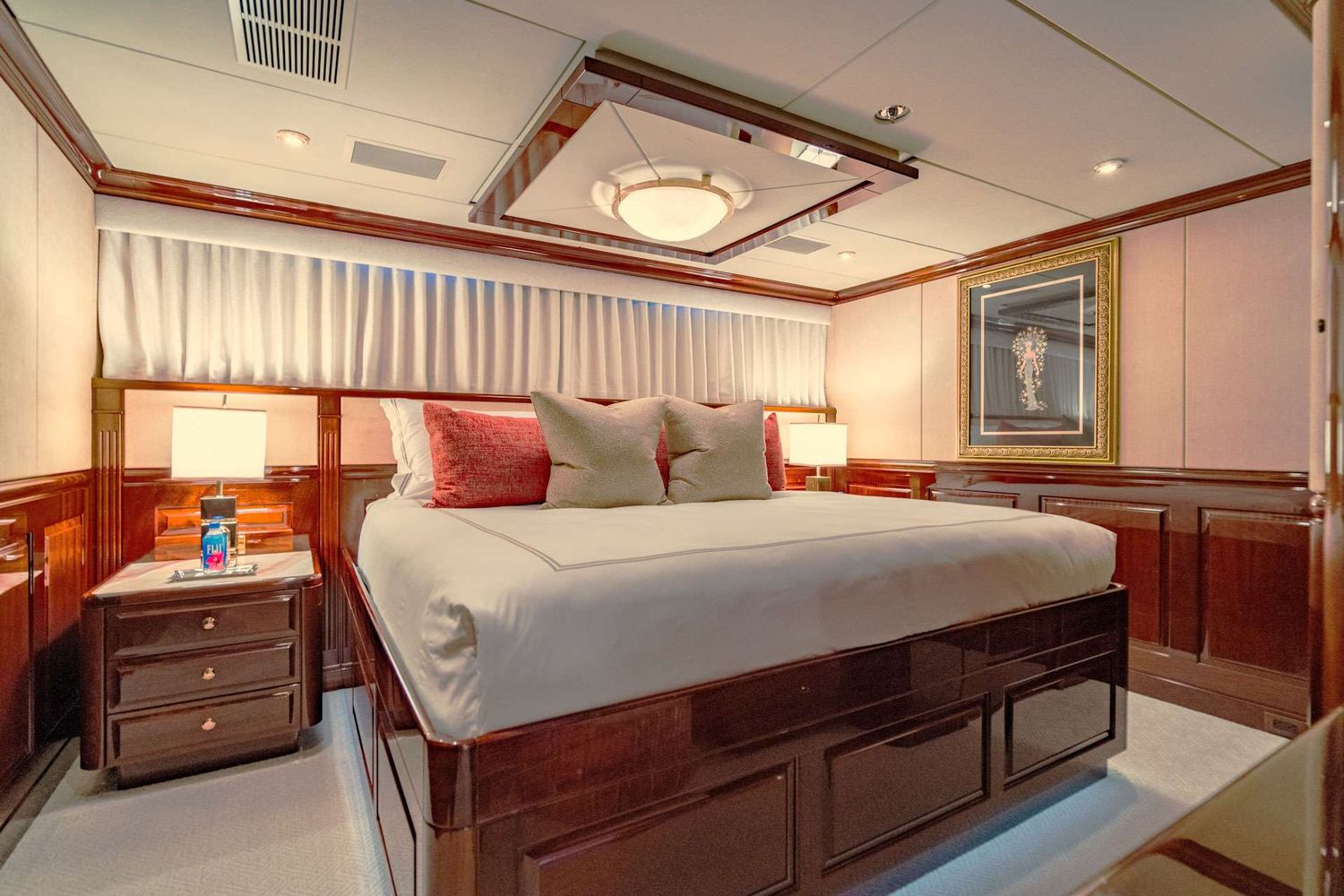 yacht-105377