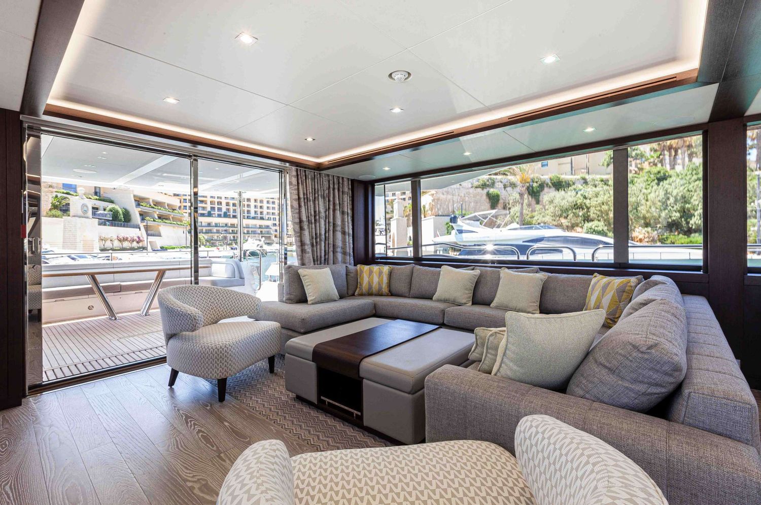 yacht-105425