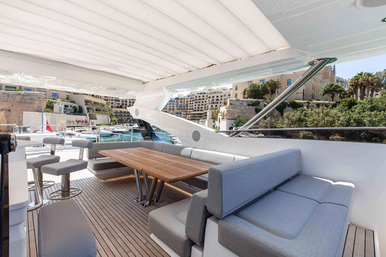 yacht-105427