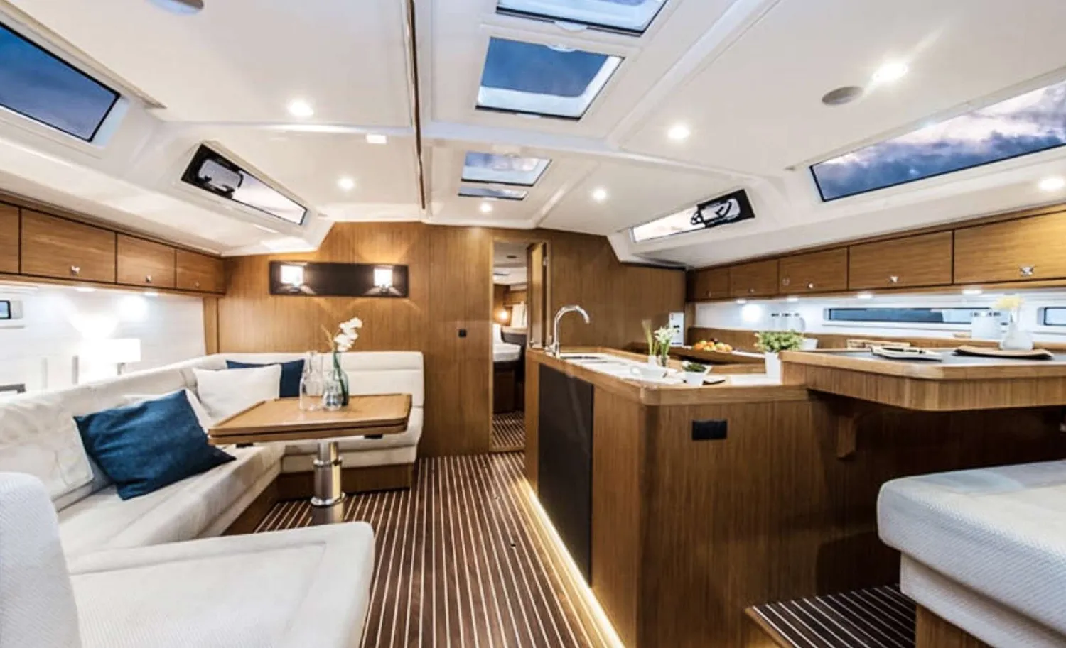 yacht-105570