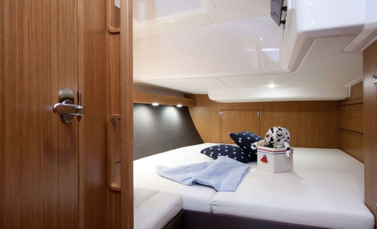 yacht-105576