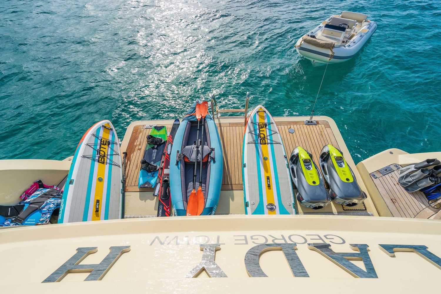yacht-106581