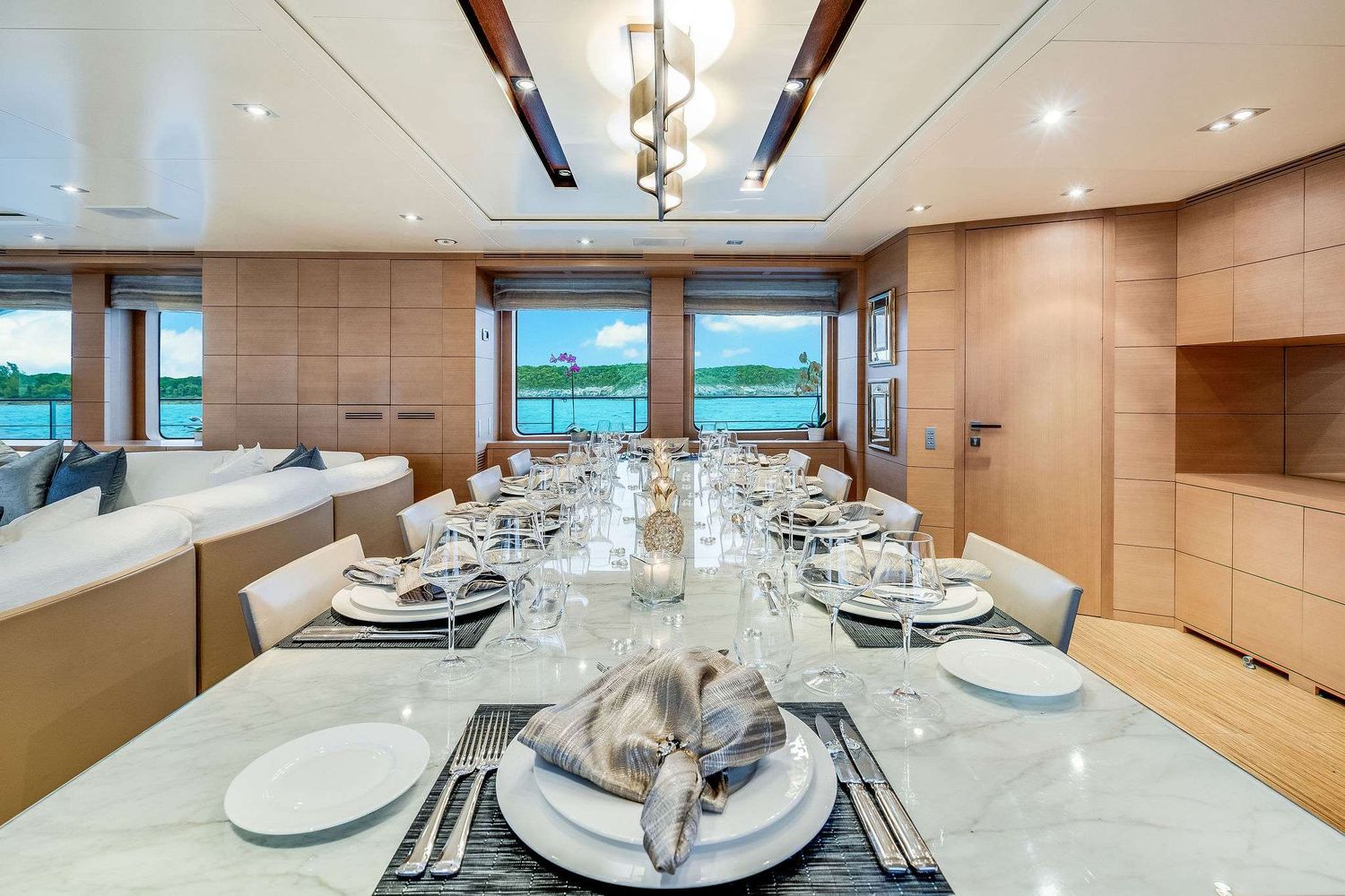 yacht-106567