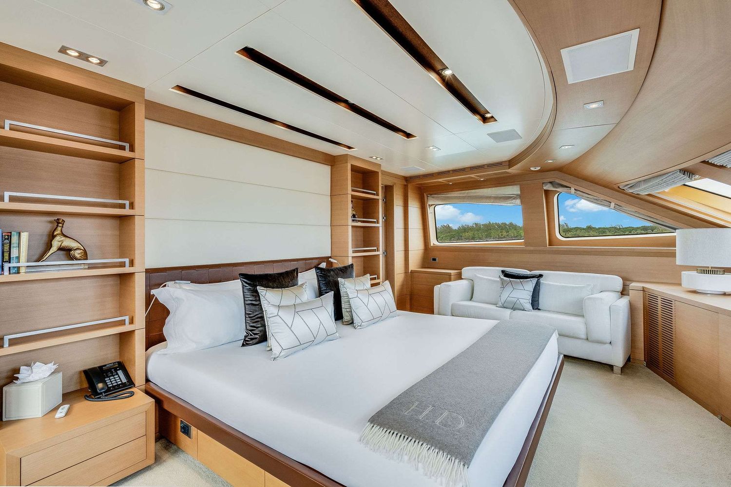 yacht-106568