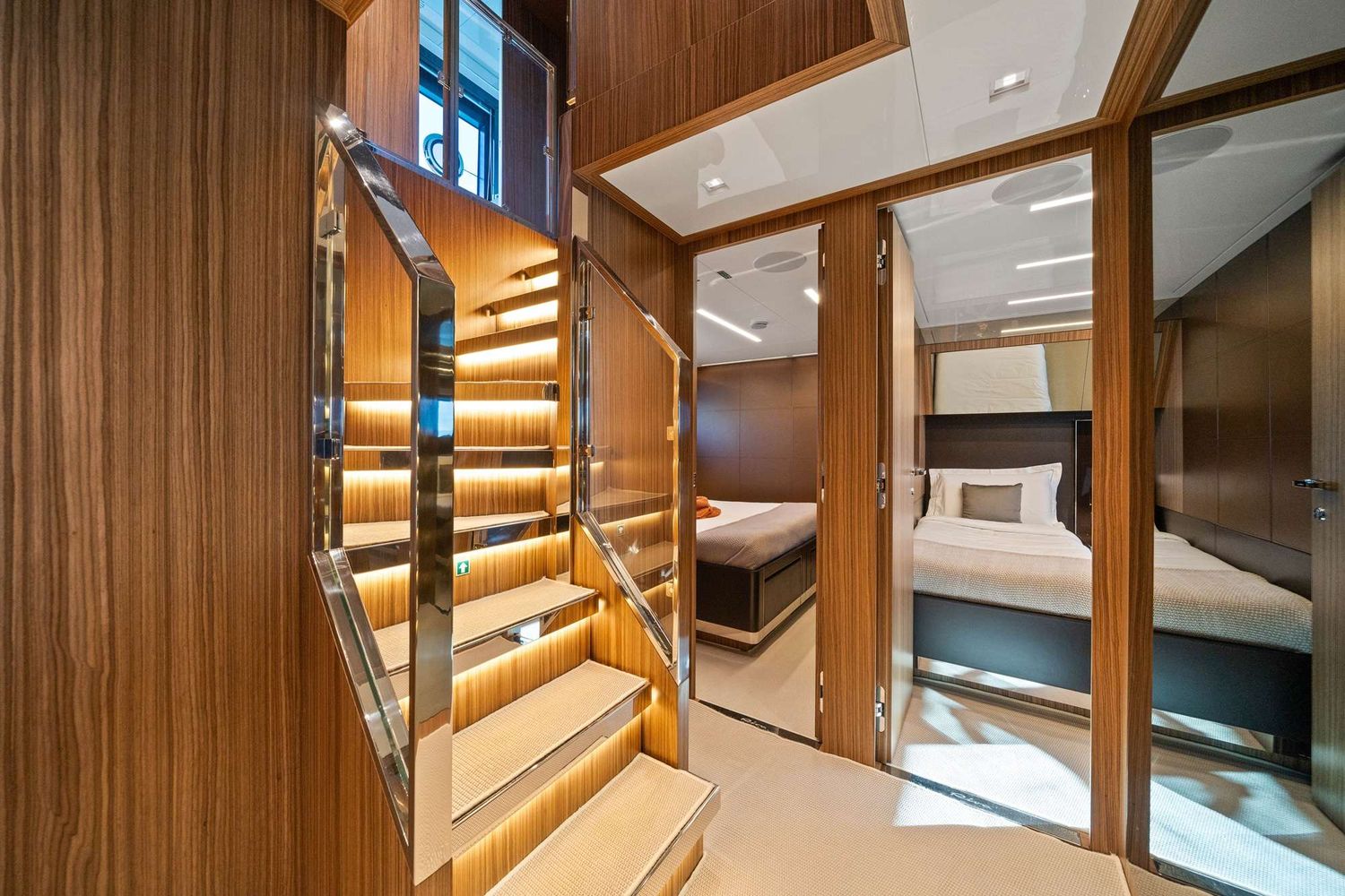 yacht-536230