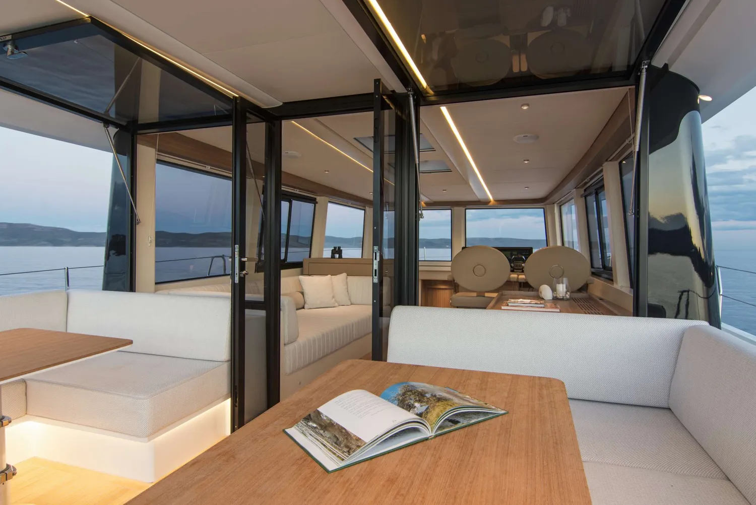 yacht-107105