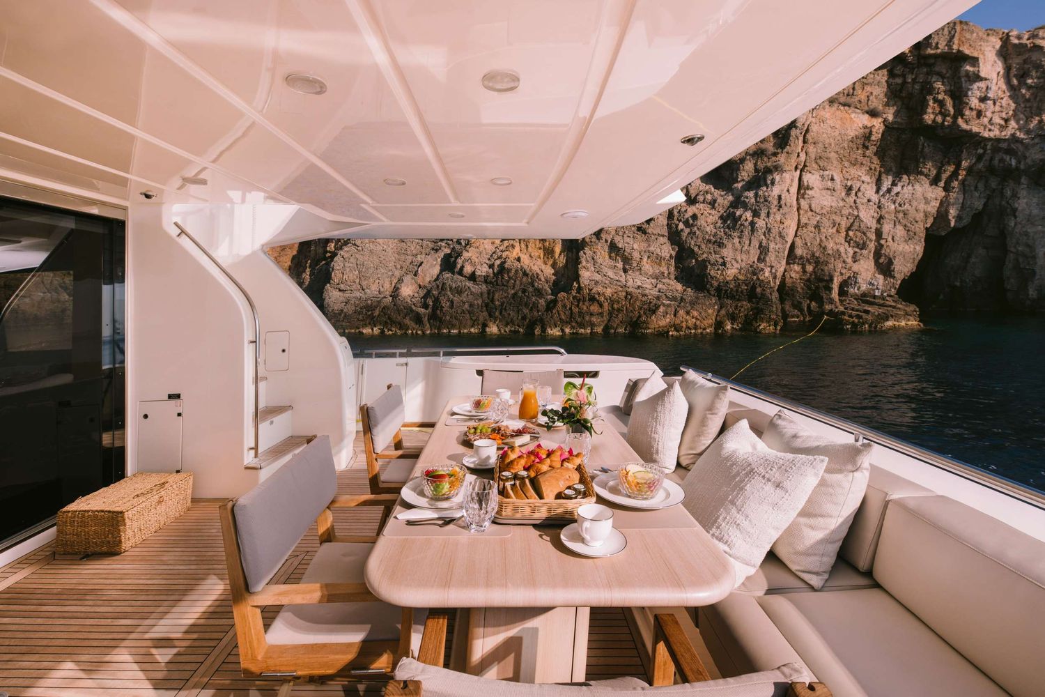 yacht-107434