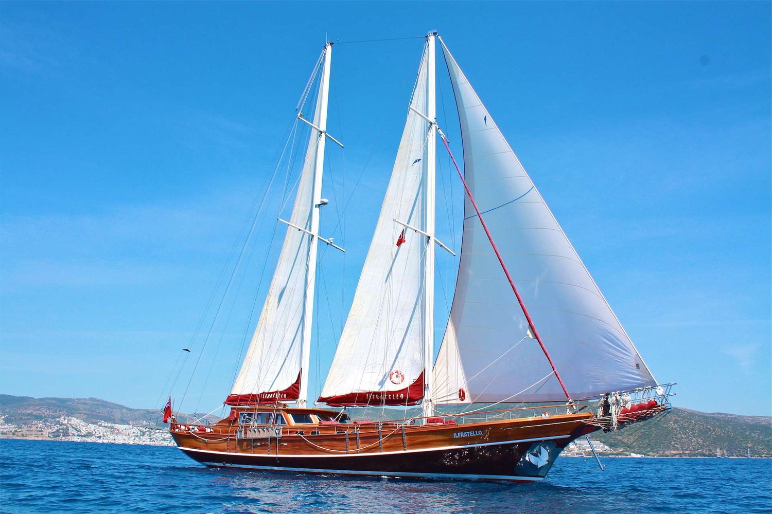 yacht-108371