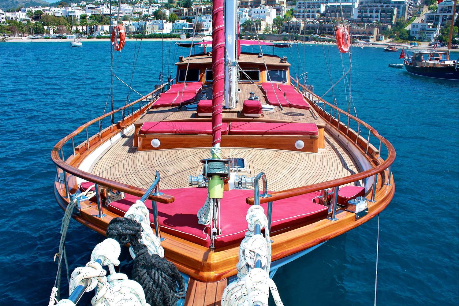 yacht-108364