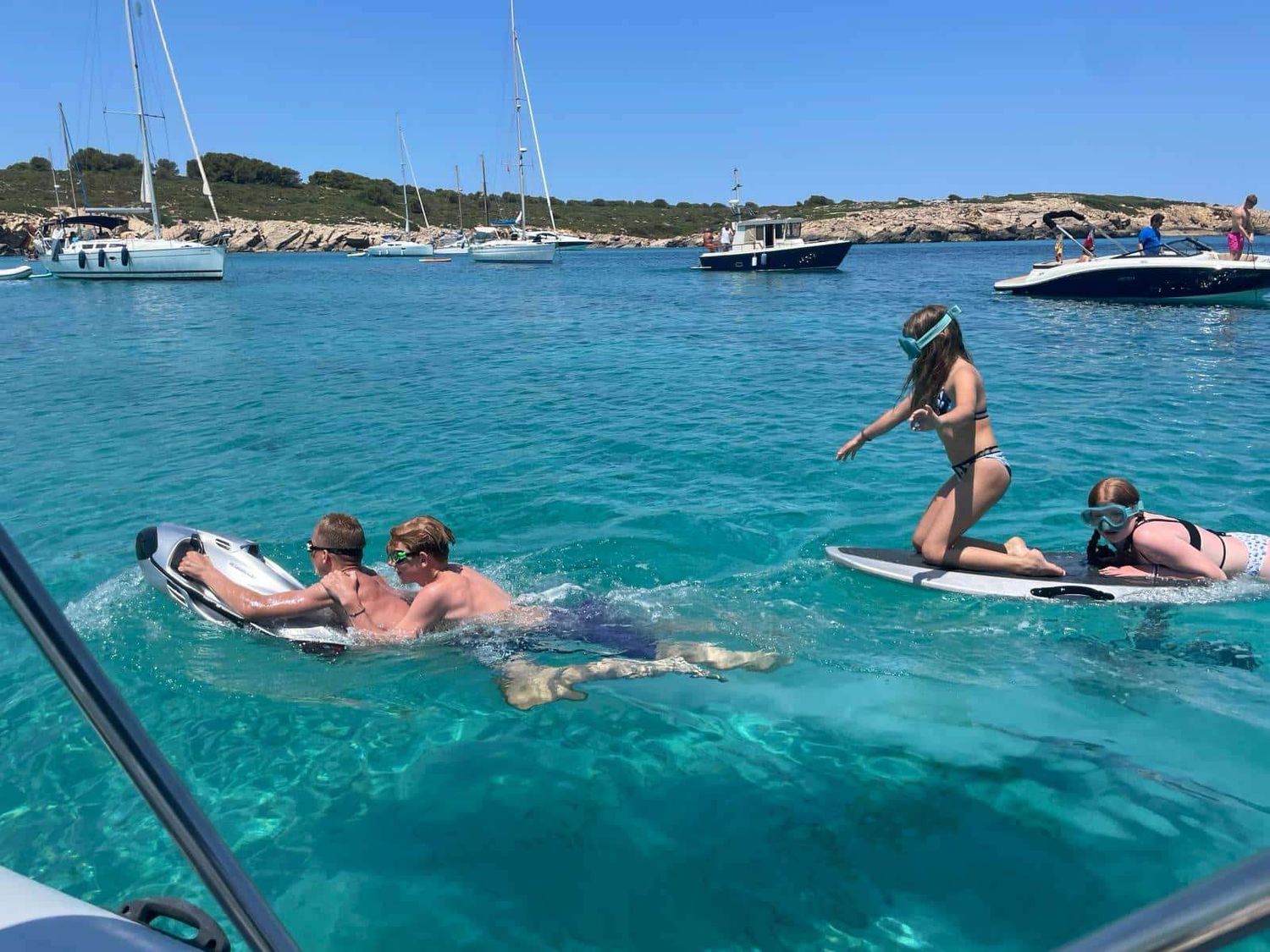 yacht-538448