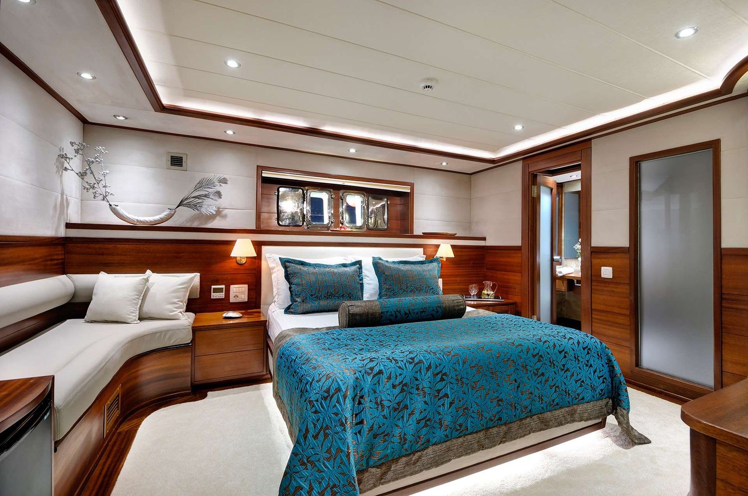yacht-537211