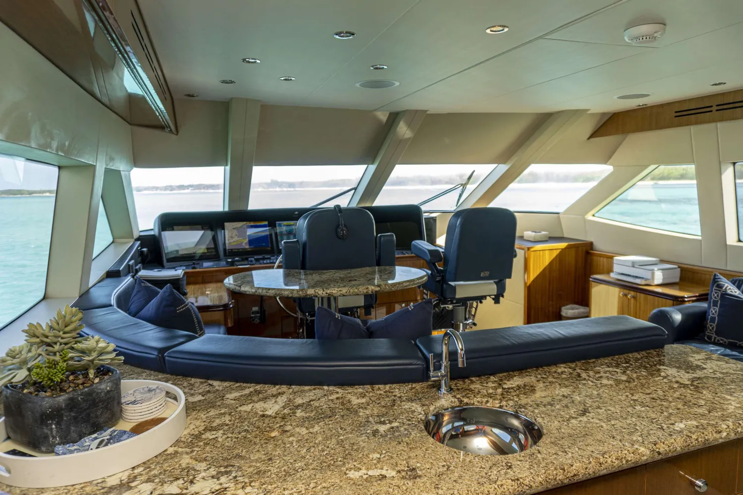 yacht-64312