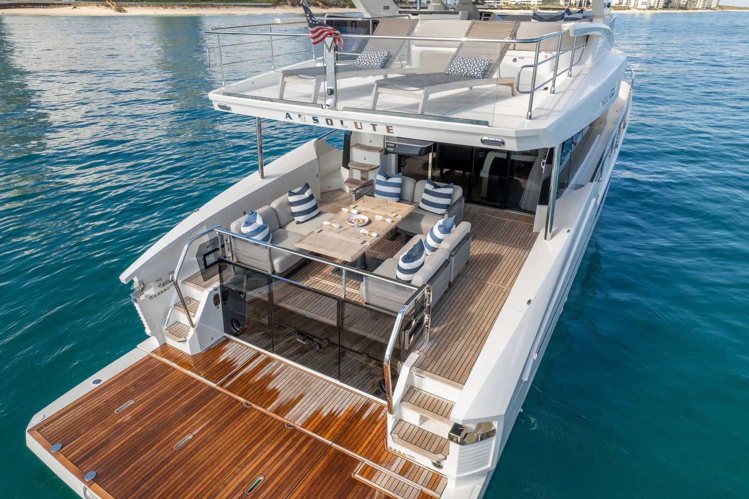yacht-108980