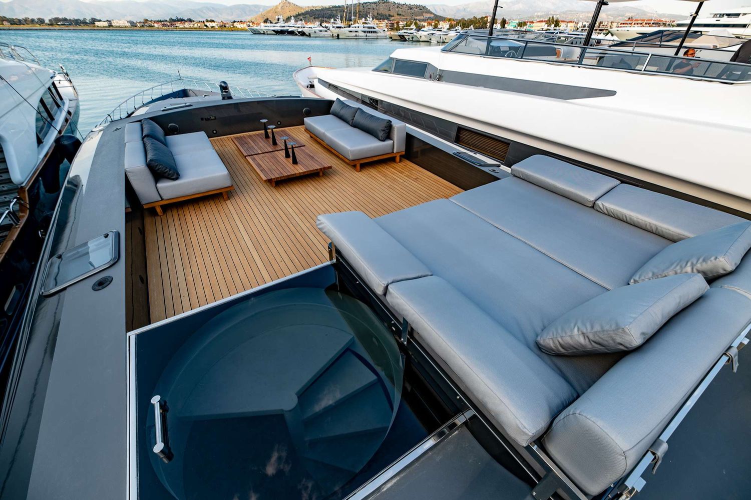 yacht-109404