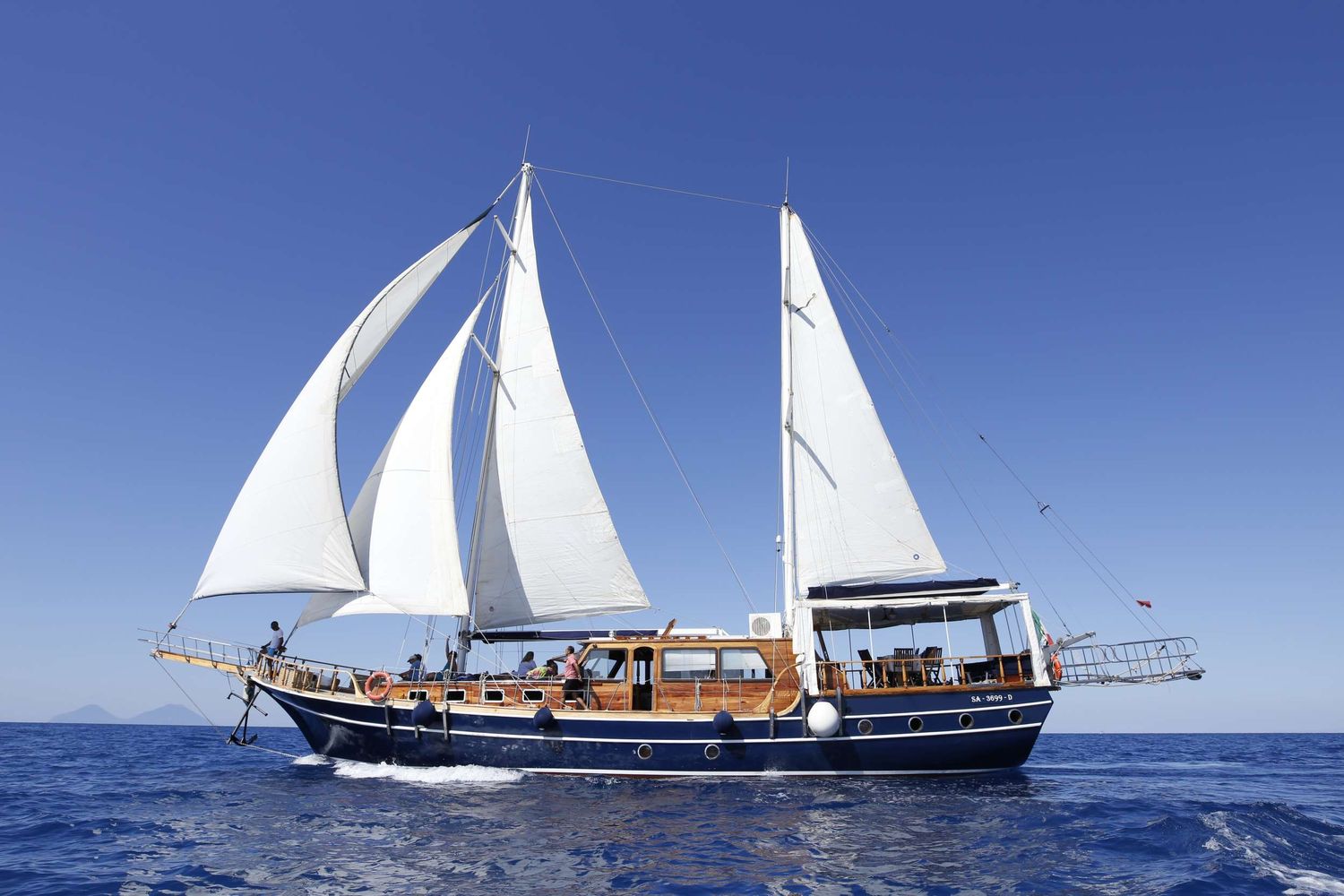 yacht-109795