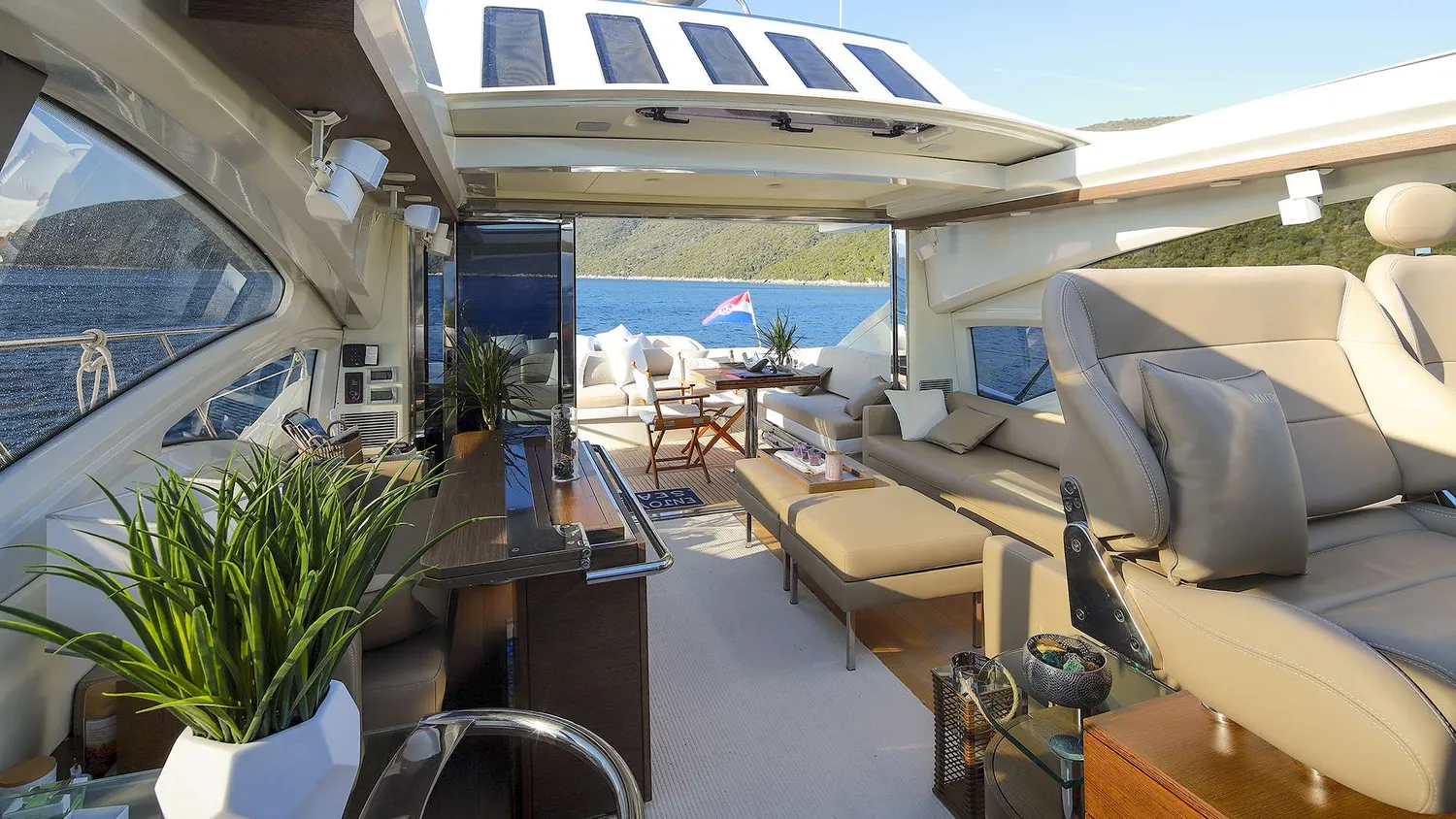 yacht-109934