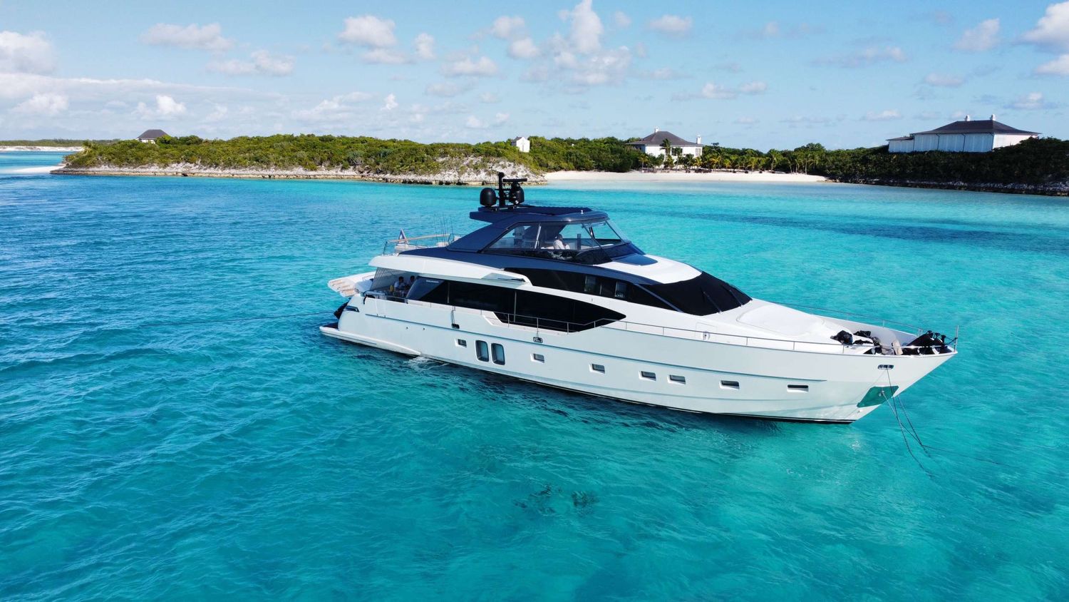 yacht-110228