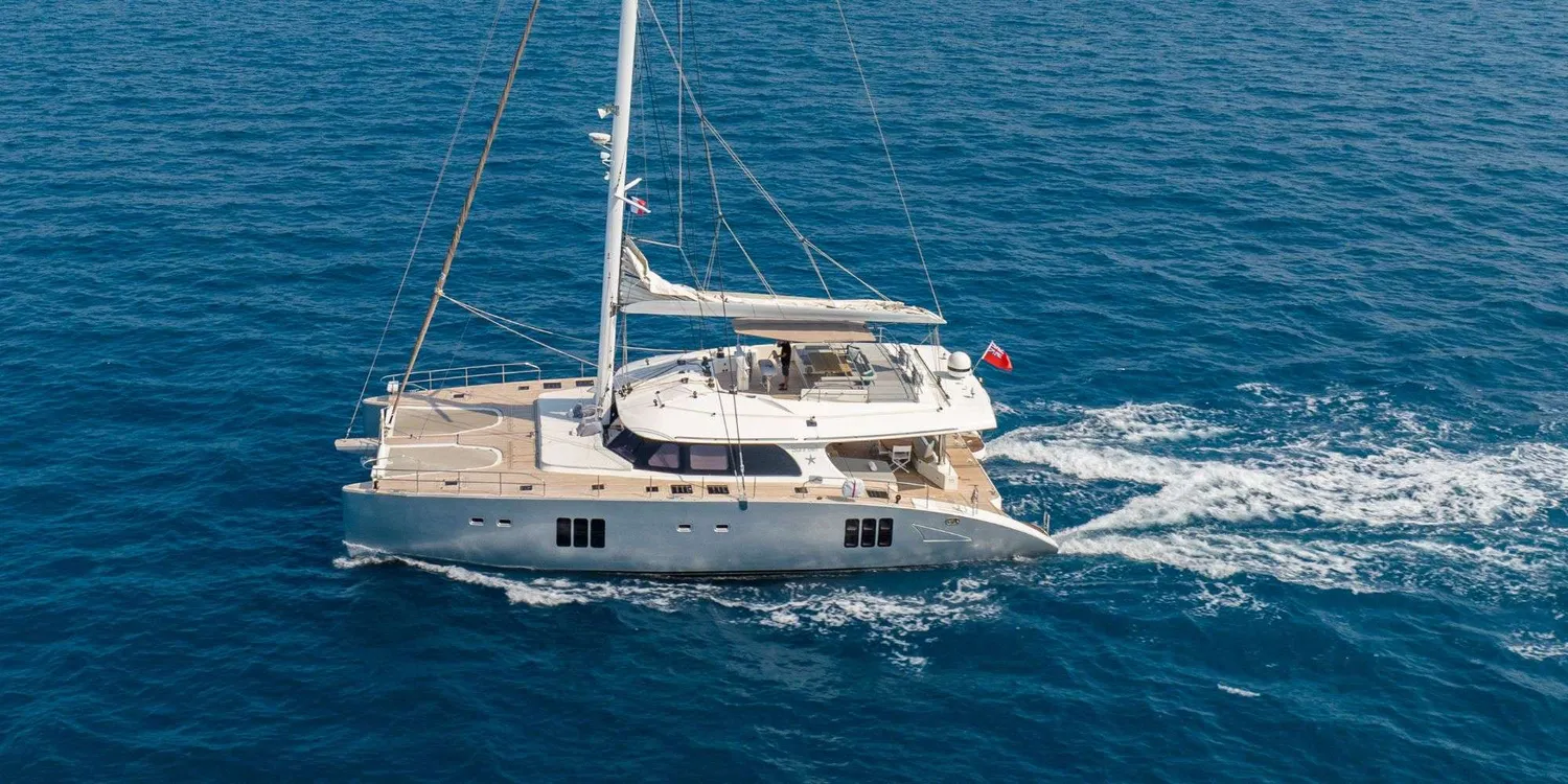 yacht-110306