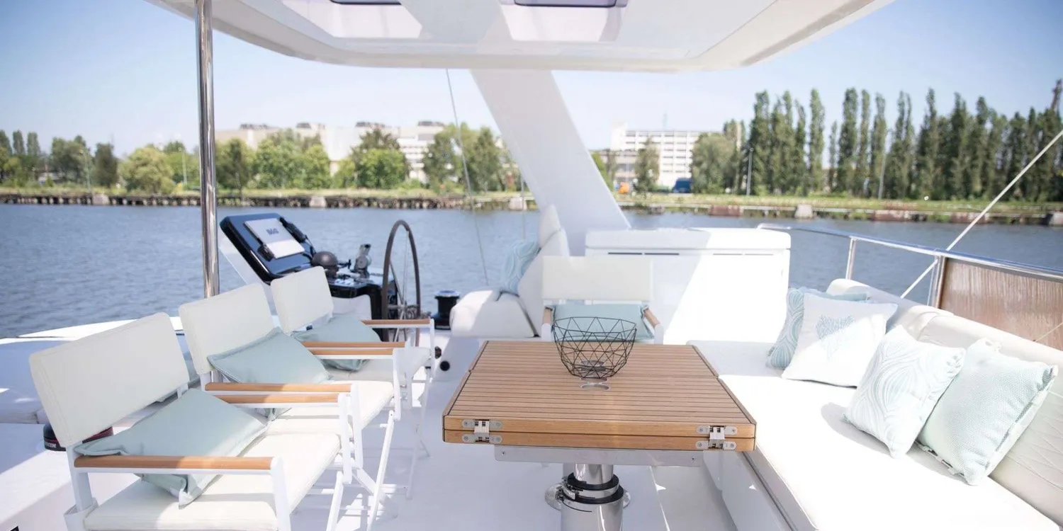 yacht-110469