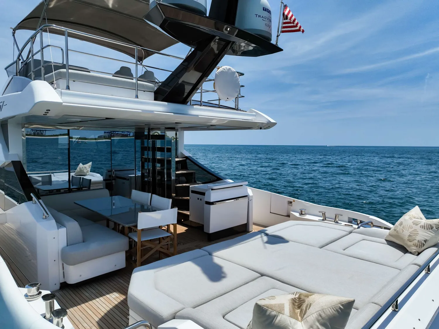 yacht-110570